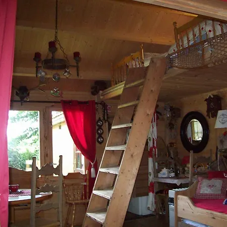 Le Coin De Feu Bed & Breakfast